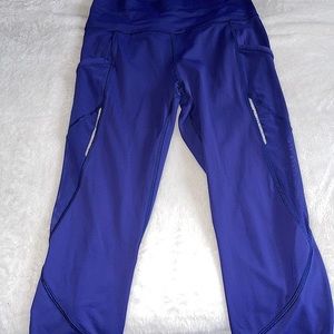 Gently used Lululemon cropped tights